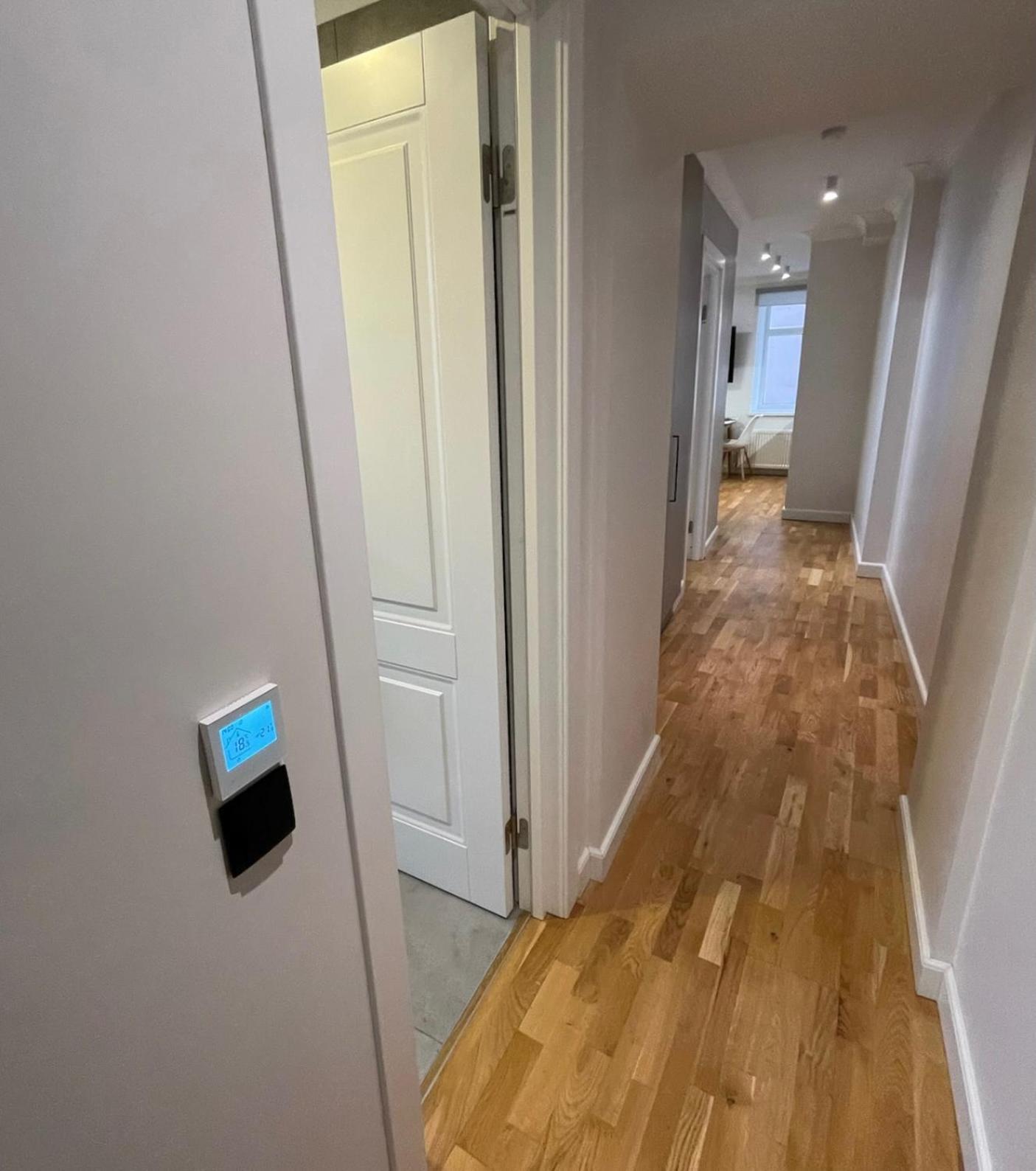 Premium Apartment In Quiet & Historical Area Ryga Zewnętrze zdjęcie