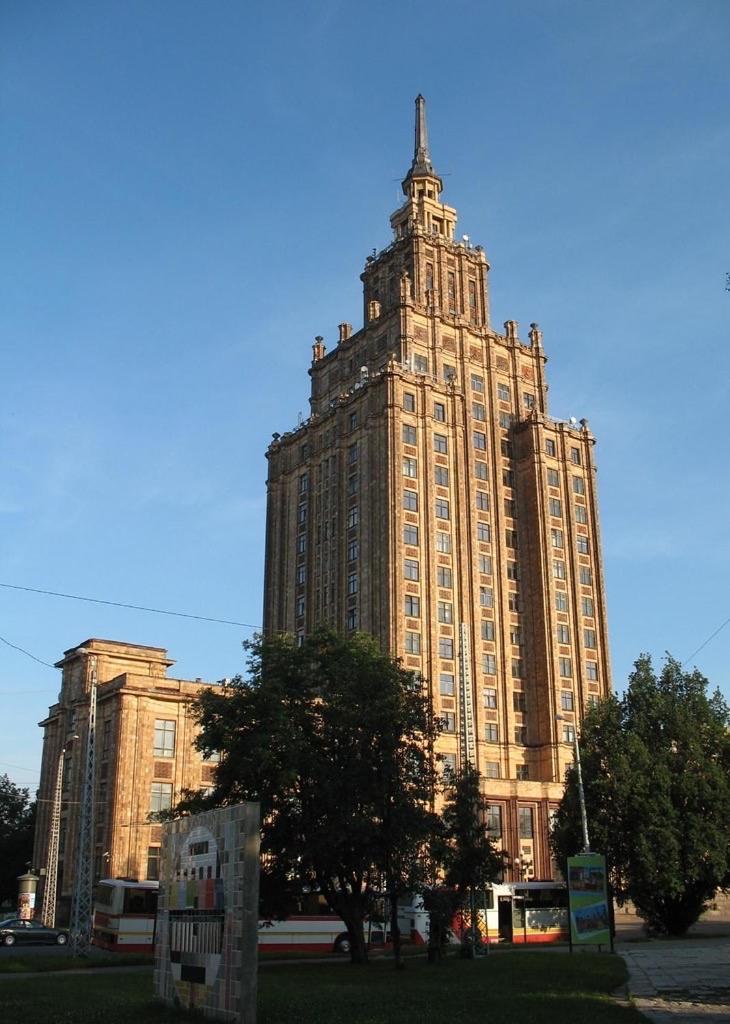 Premium Apartment In Quiet & Historical Area Ryga Zewnętrze zdjęcie